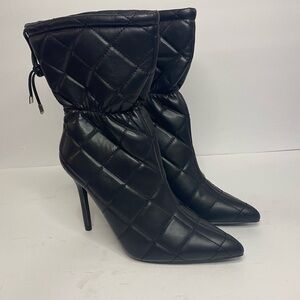 High heel boots good condition.